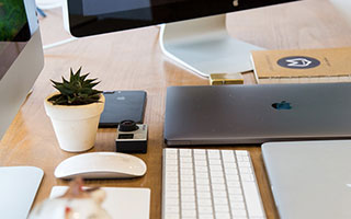 曼城关注斯图加特18岁天才卡托维奇，球员目前无意转会